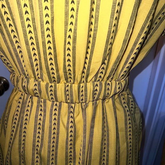 NWT yellow/gold & black dress - Picture 7 of 14